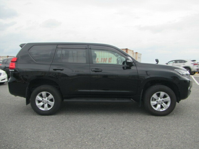 LAND CRUISER PRADO-3