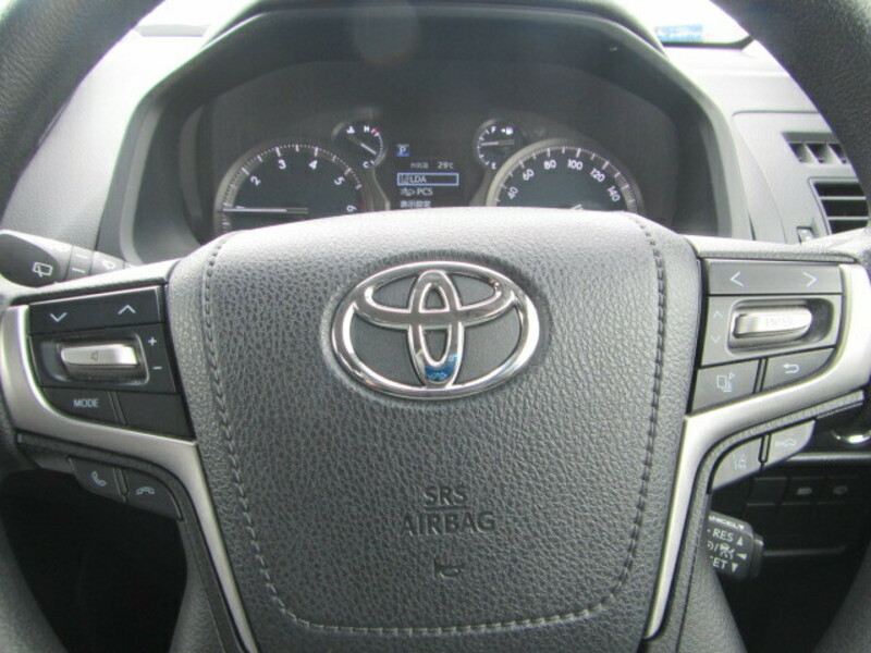 LAND CRUISER PRADO-10