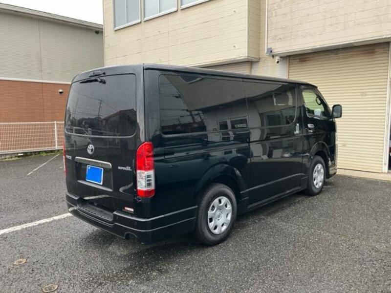 HIACE VAN