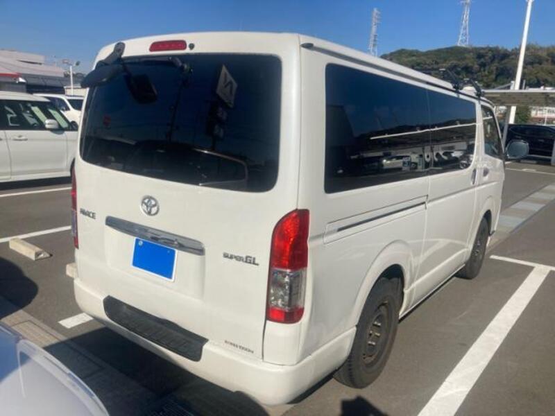 HIACE VAN
