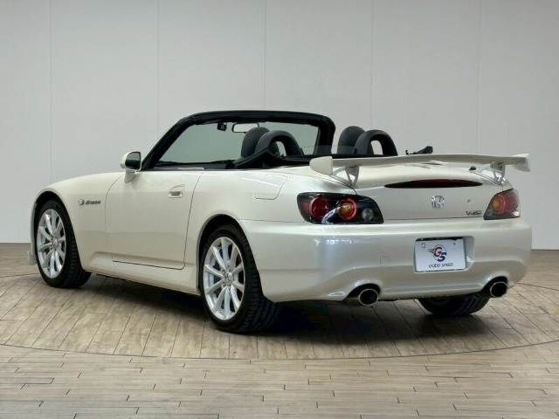 S2000