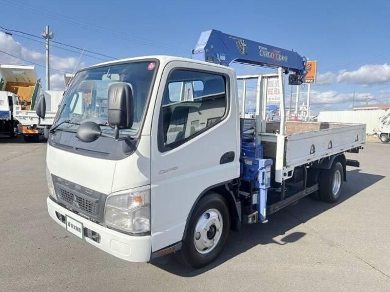 MITSUBISHI CANTER