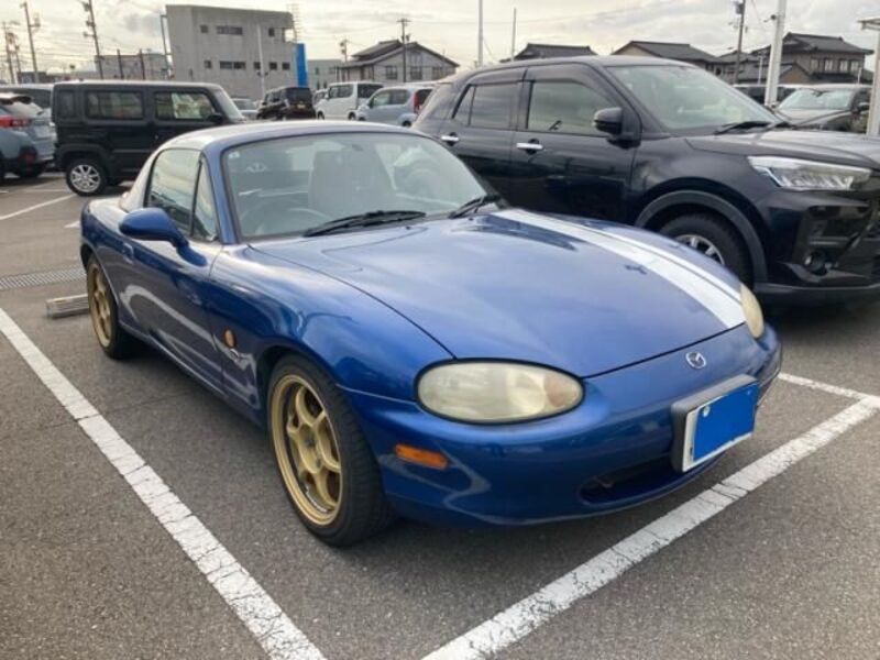 MAZDA ROADSTER