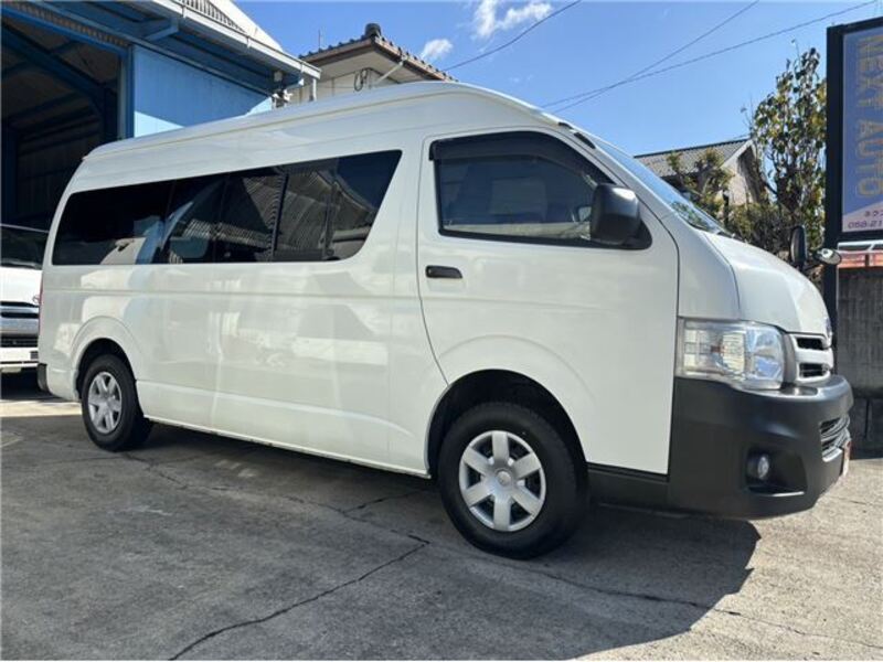 HIACE VAN