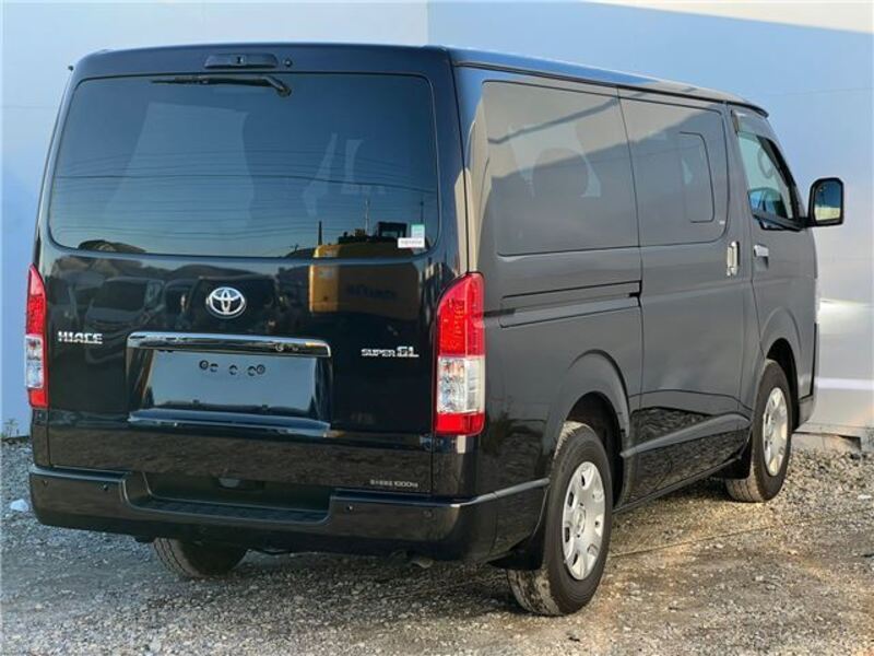 HIACE VAN
