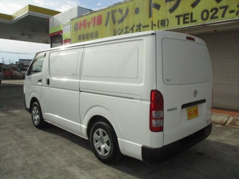 HIACE VAN