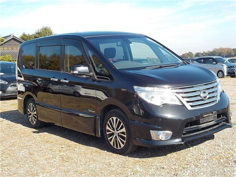 NISSAN SERENA