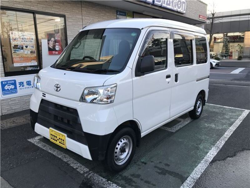 TOYOTA PIXIS VAN