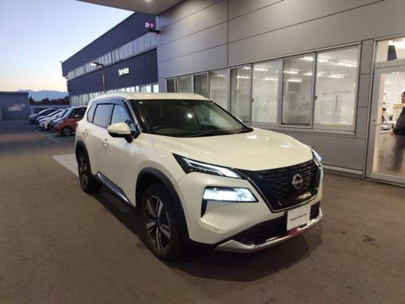 X-TRAIL