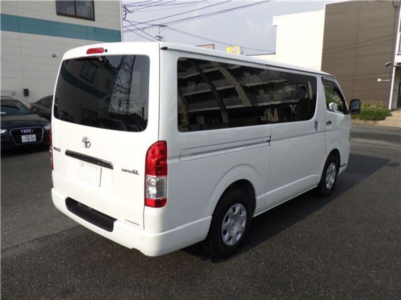 HIACE VAN