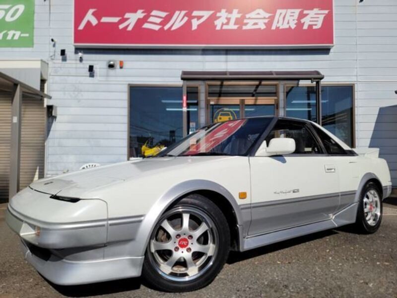 TOYOTA MR2