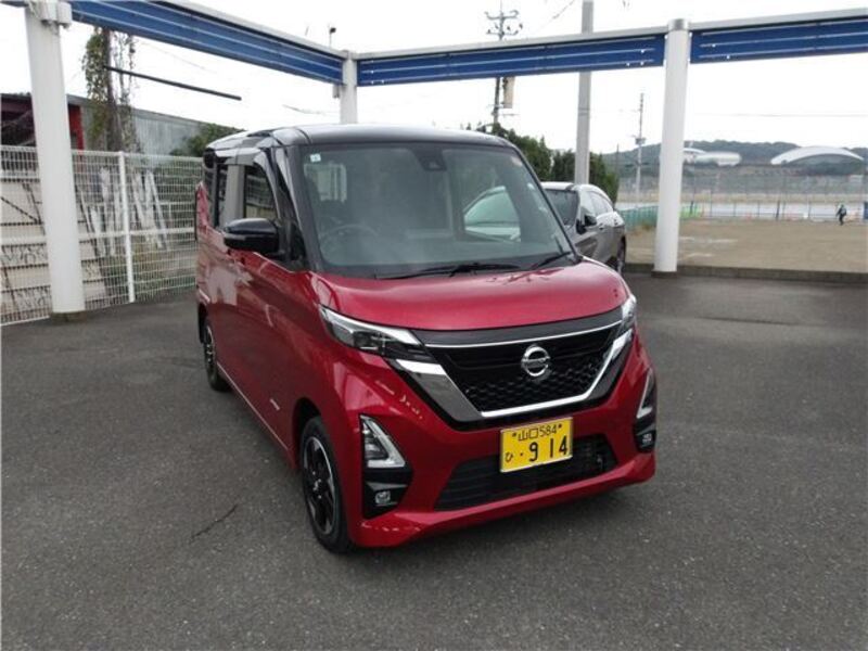 NISSAN ROOX