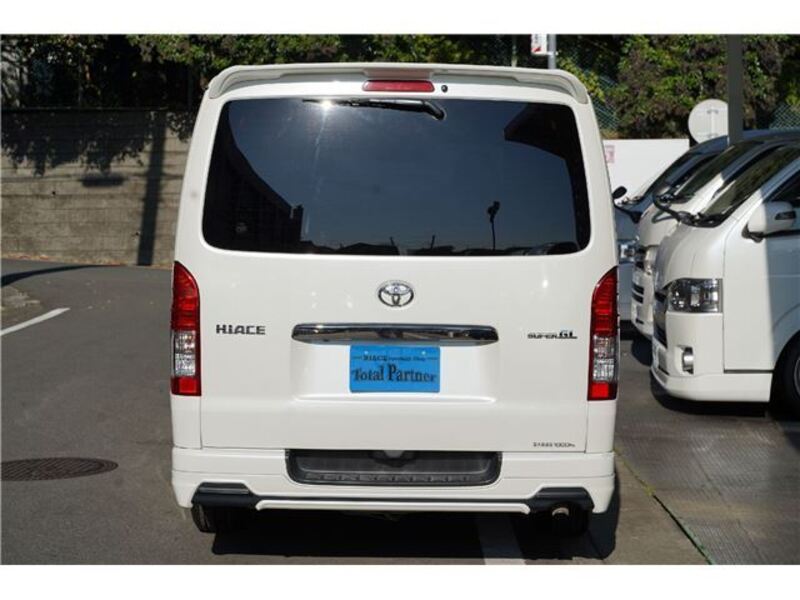 HIACE VAN