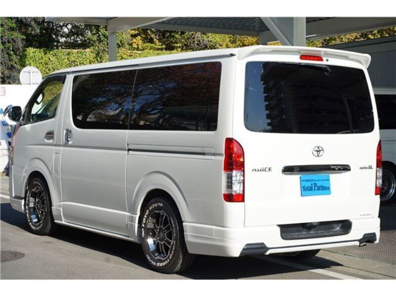 HIACE VAN