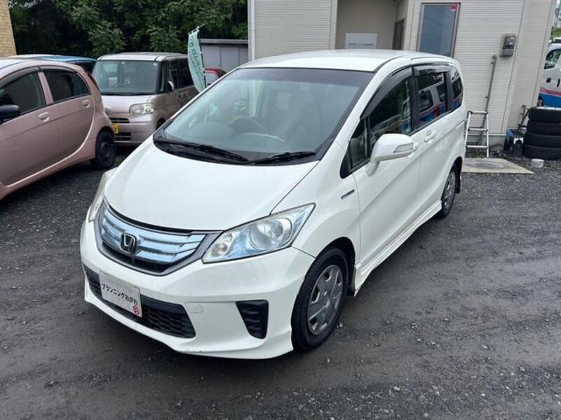 HONDA FREED HYBRID