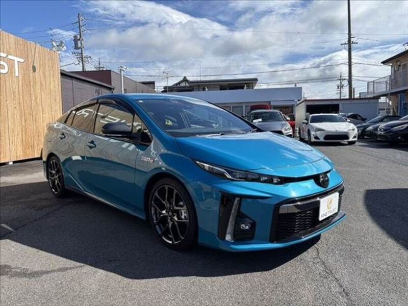 PRIUS PHV