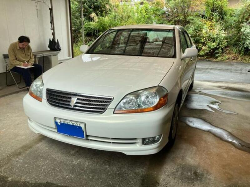 TOYOTA MARK II