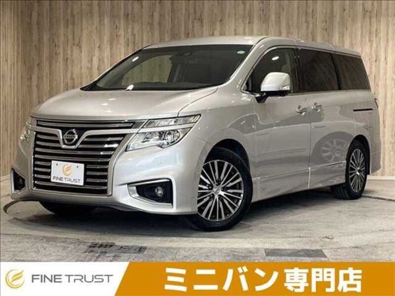 NISSAN ELGRAND