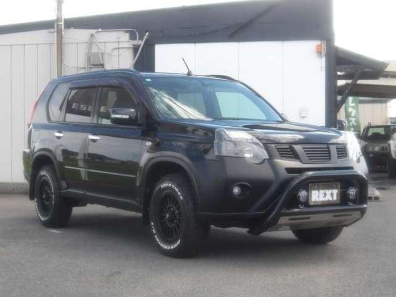 X-TRAIL