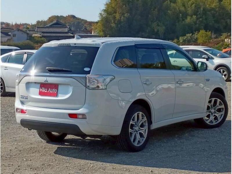 OUTLANDER PHEV