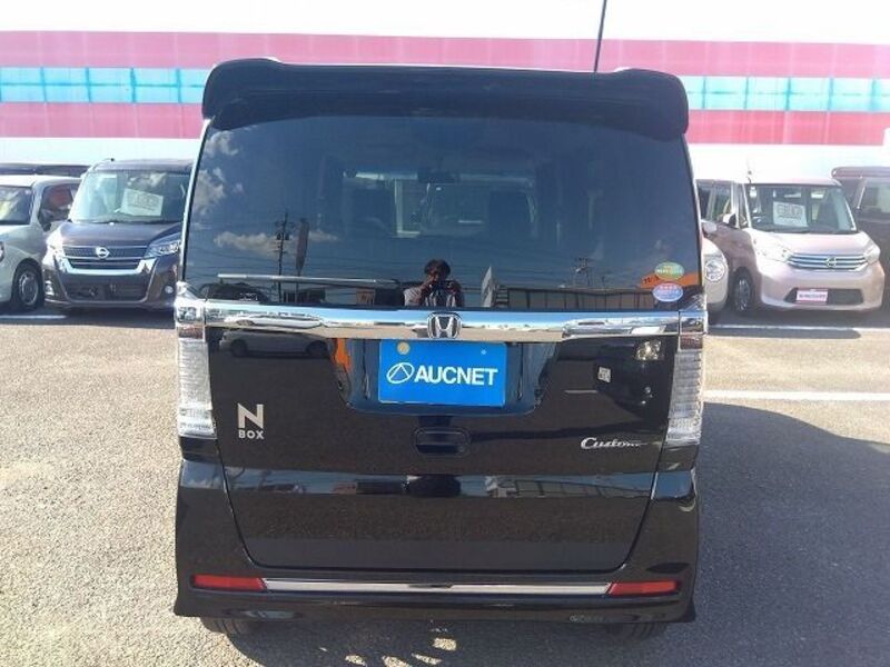 N BOX CUSTOM