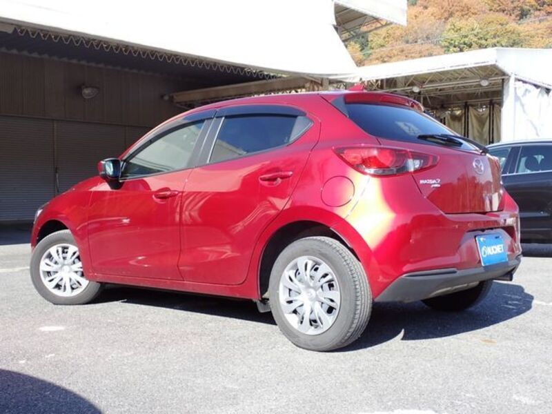 MAZDA2