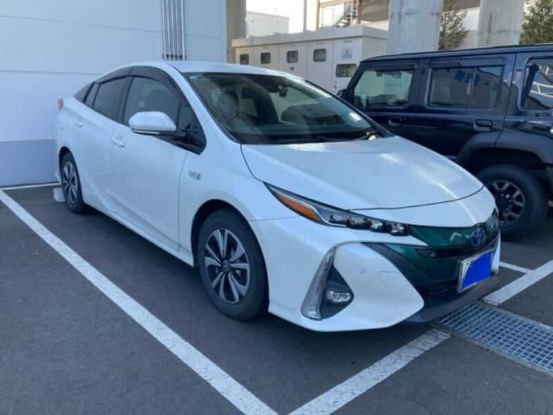 PRIUS PHV