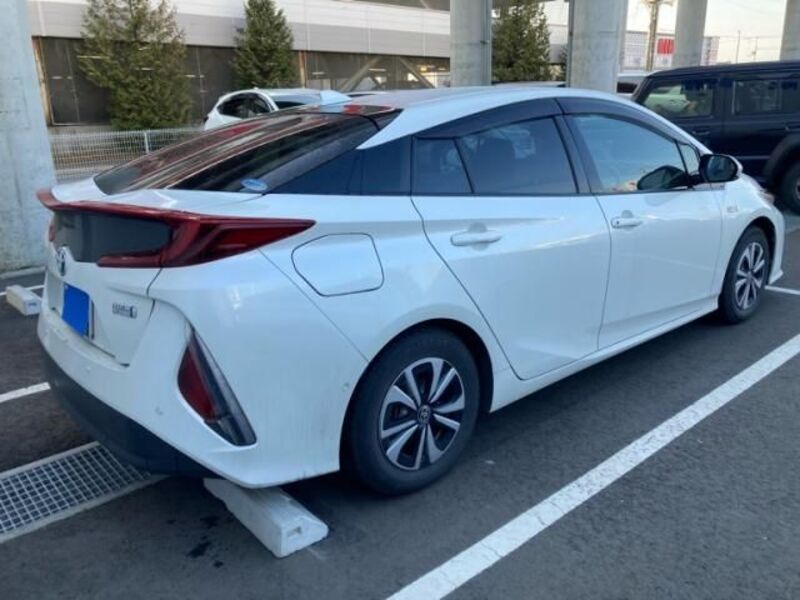 PRIUS PHV