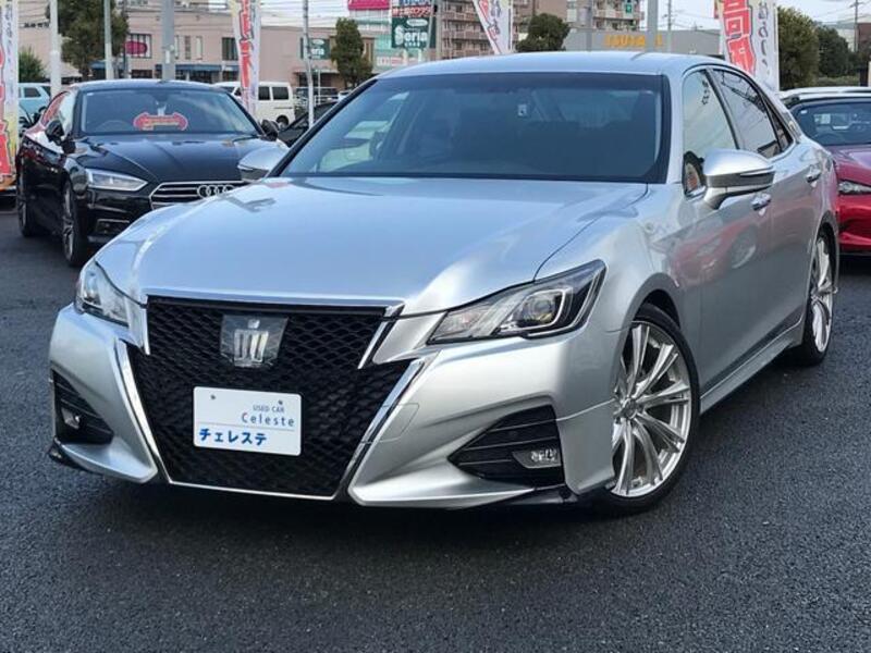 TOYOTA CROWN