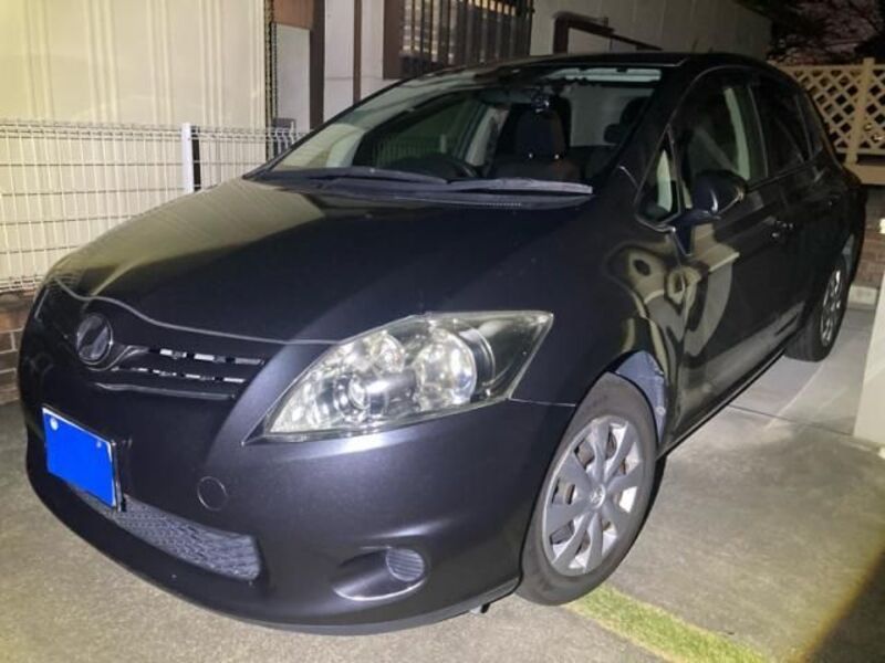 TOYOTA AURIS