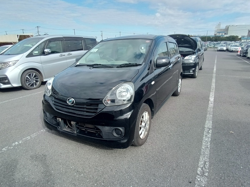 DAIHATSU Mira Es