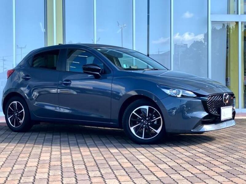MAZDA2