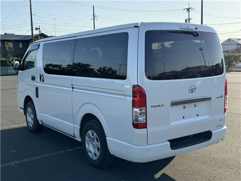 HIACE VAN