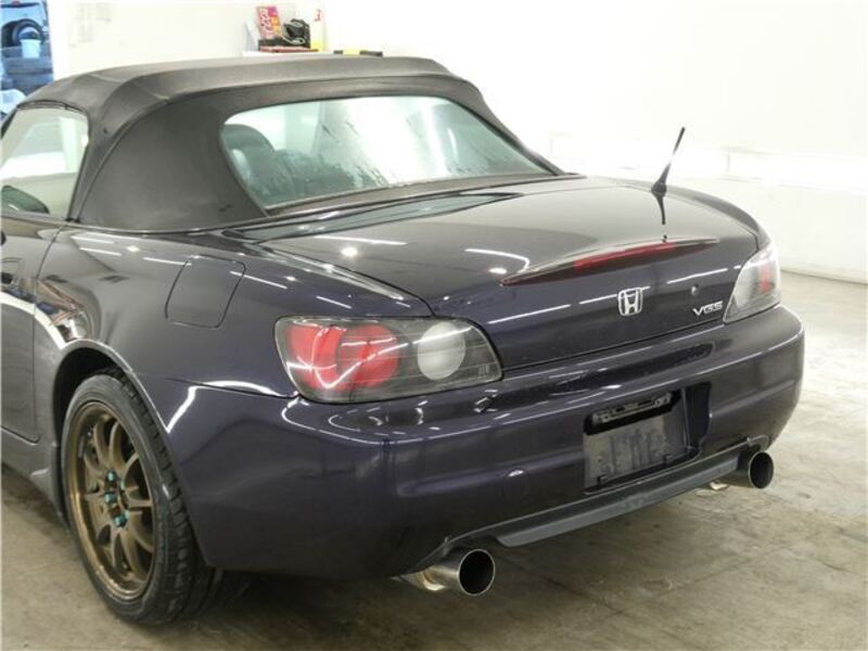 S2000