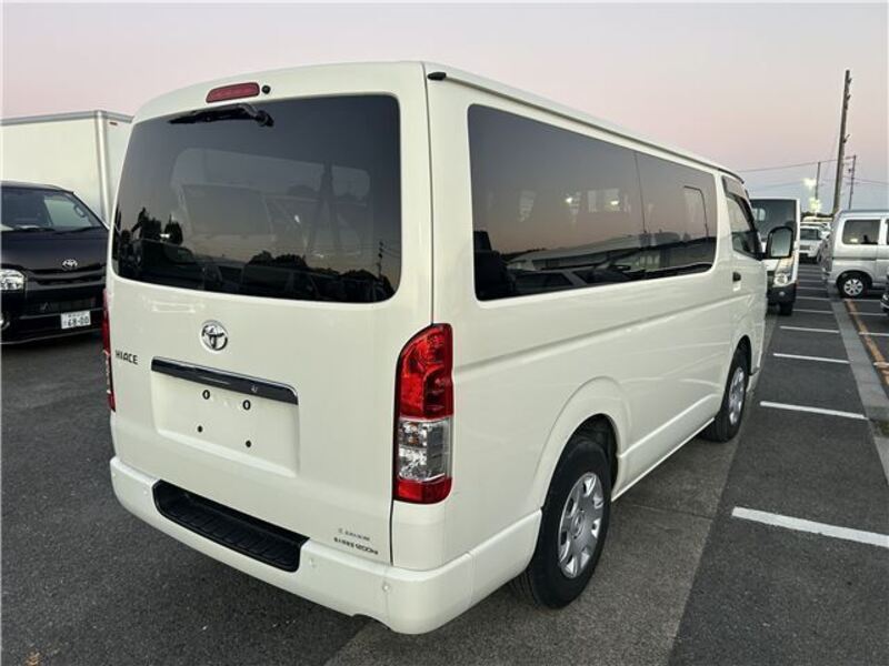 HIACE VAN