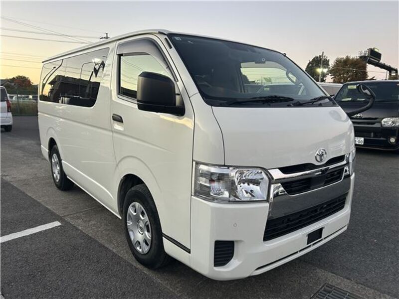 HIACE VAN