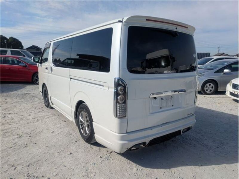 HIACE