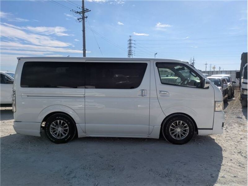 HIACE