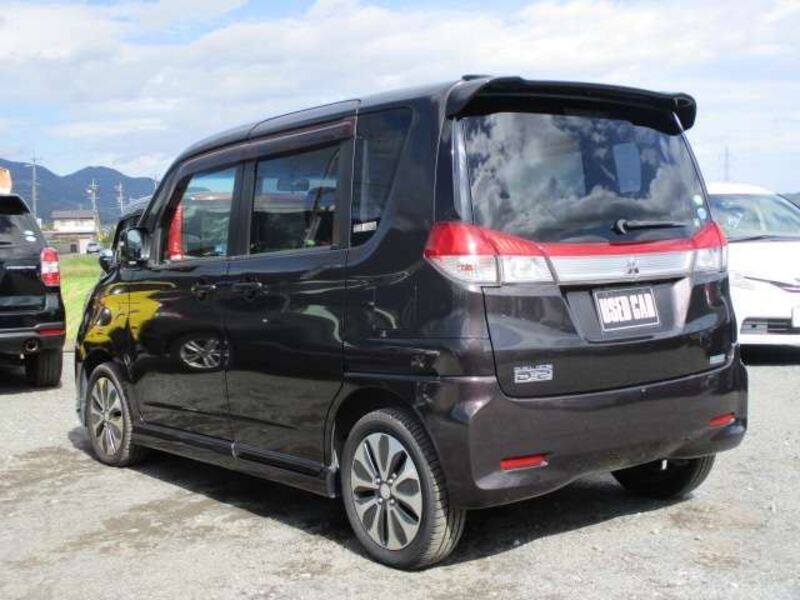 DELICA D2