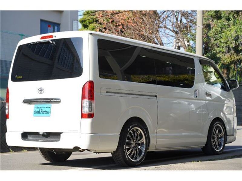 HIACE VAN