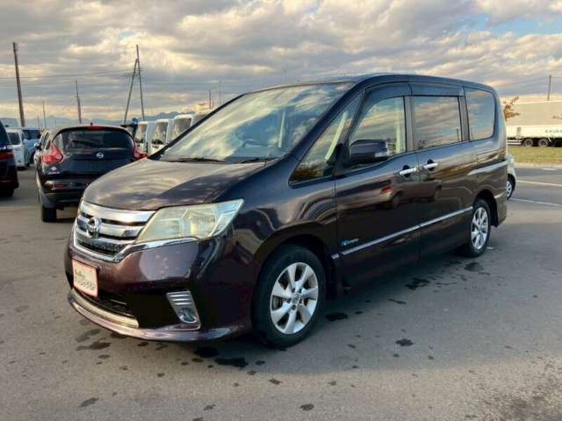 NISSAN SERENA