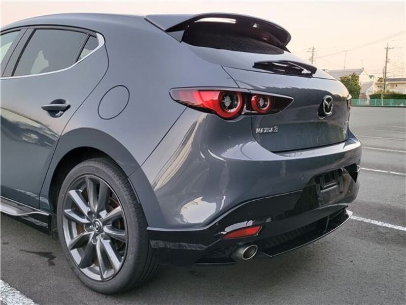 MAZDA3