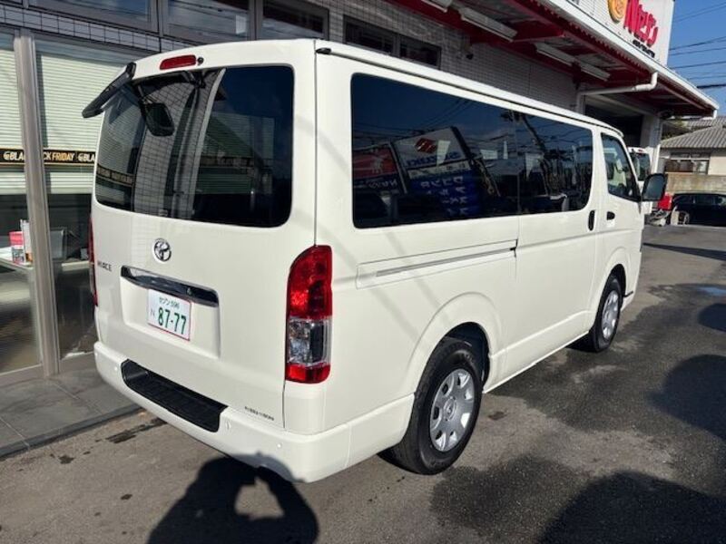 HIACE VAN