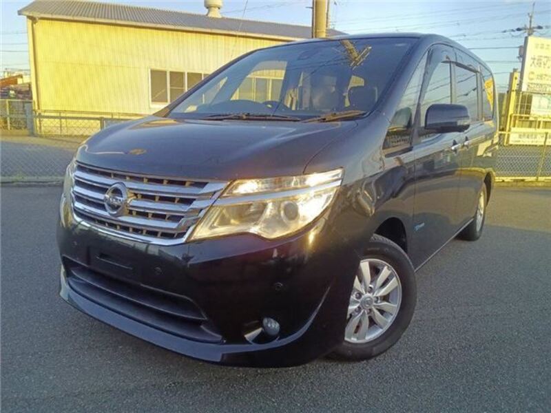 NISSAN SERENA