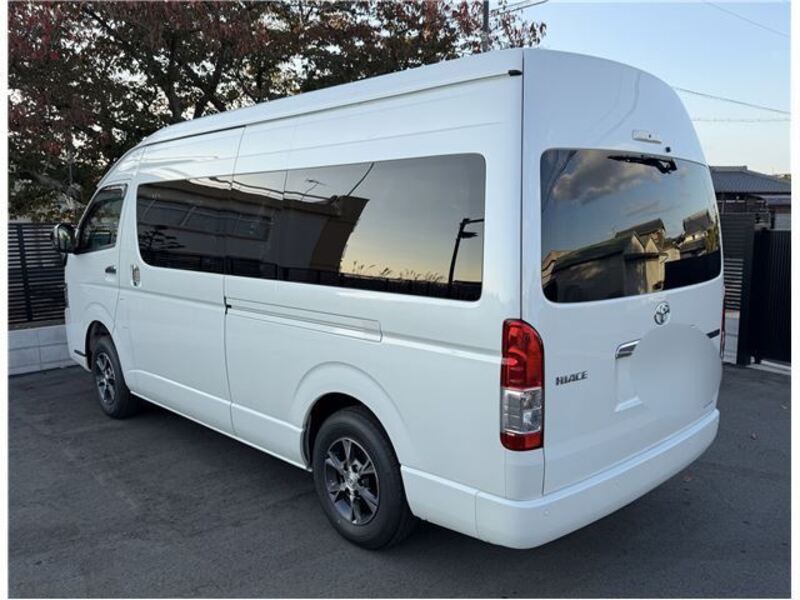 HIACE