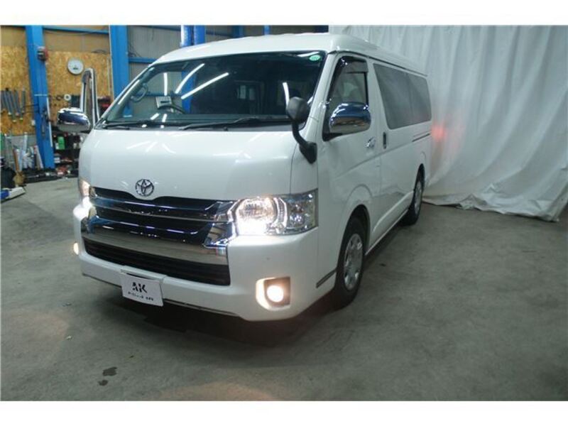 HIACE