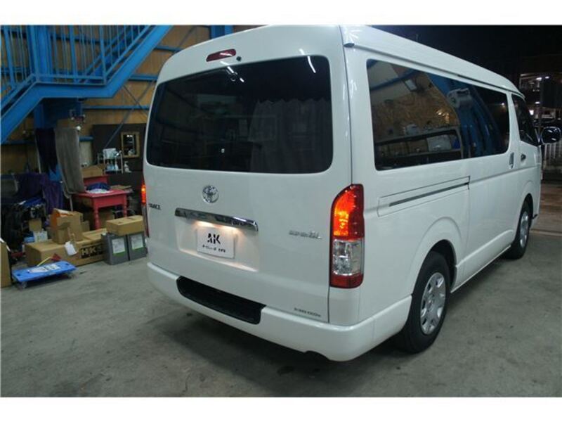 HIACE