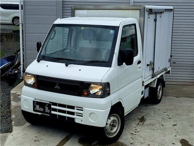 MITSUBISHI MINICAB TRUCK