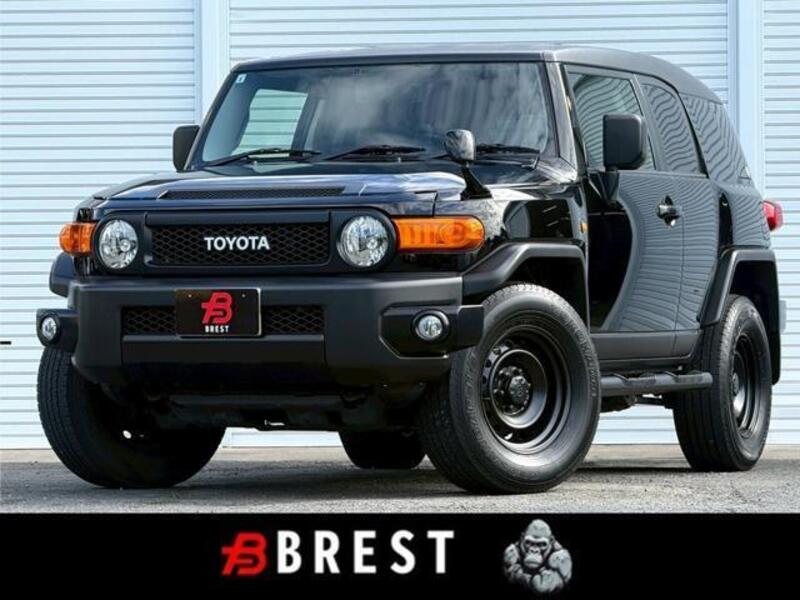 TOYOTA FJ CRUISER