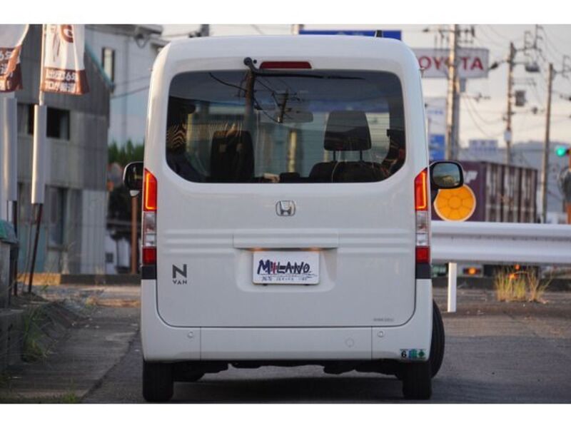 N-VAN